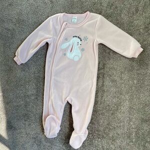 Pl Baby fuzzy footed pyjamas with Bunny 9m